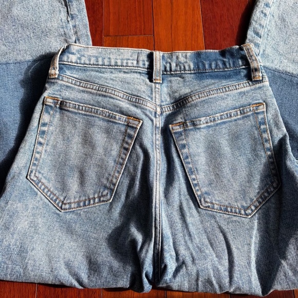 Abercrombie & Fitch The Ankle Straight Ultra Hish Rise Jeans - Picture 5 of 6